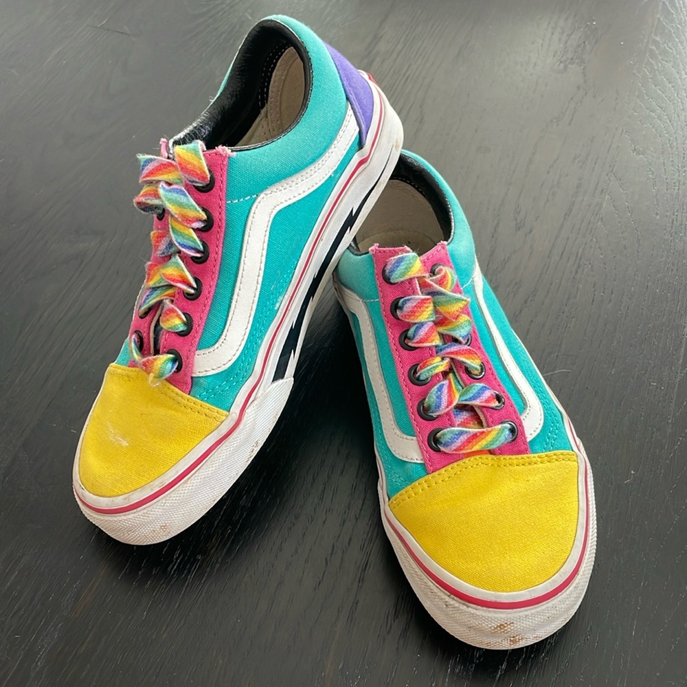 Vans custom; colorful; M/K 3.5, W5 -gently worn
